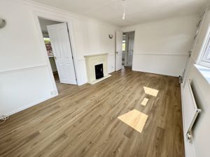 Lounge- click for photo gallery